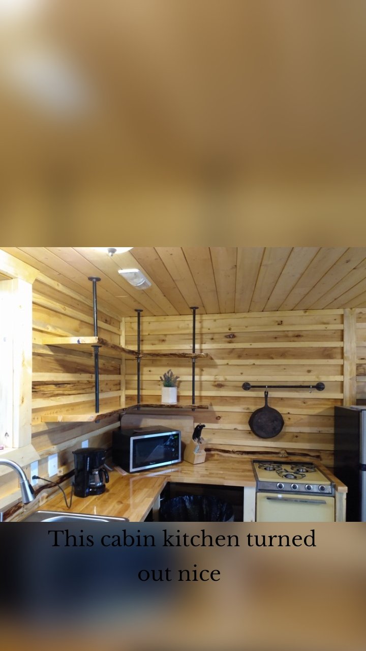 









This cabin kitchen turned out nice 