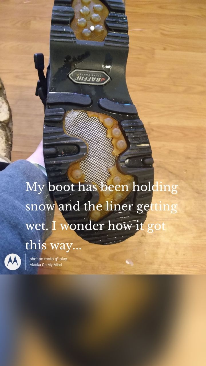 My boot has been holding snow and the liner getting wet. I wonder how it got this way...